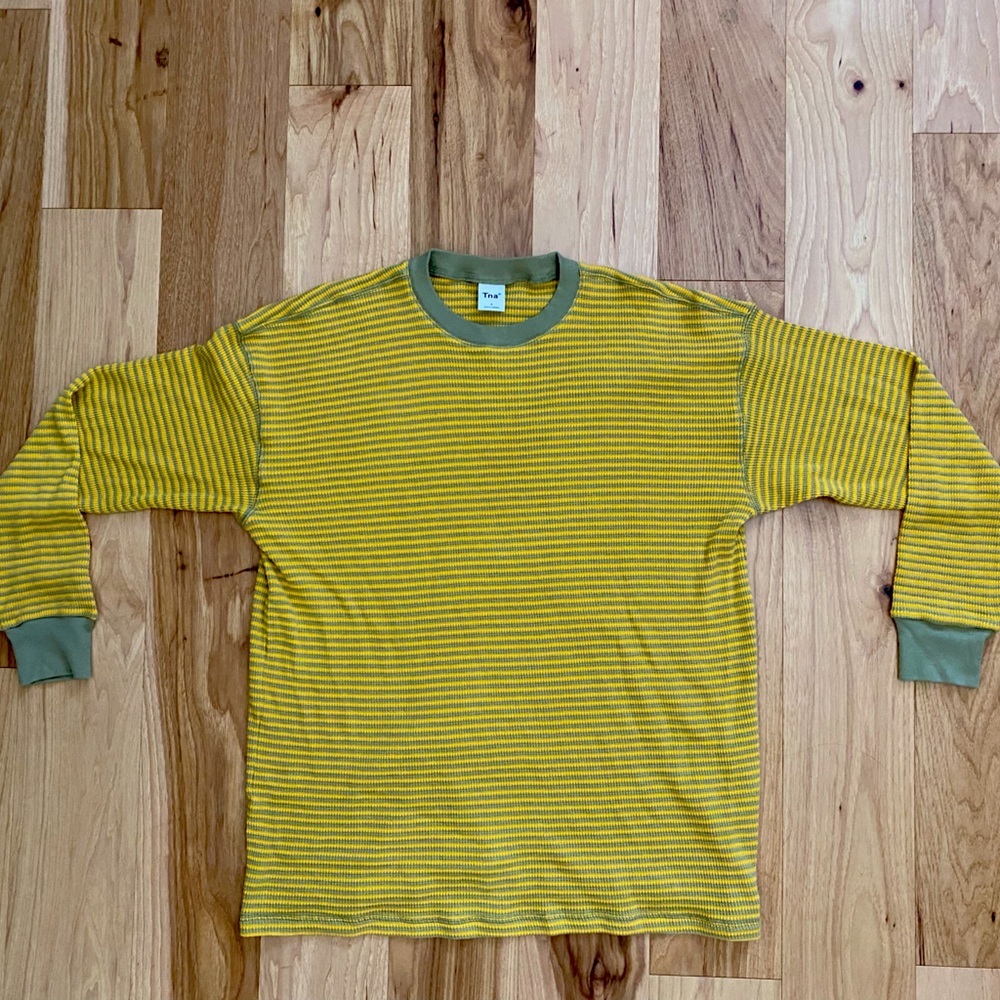 Aritzia TNA long sleeve